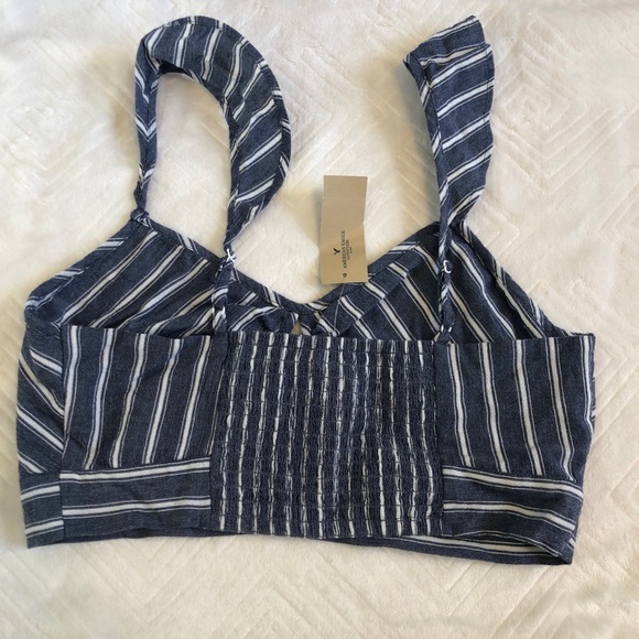 **BRAND NEW** AMERICAN EAGLE BLUE & WHITE CROP TOP - Picture 2 of 7